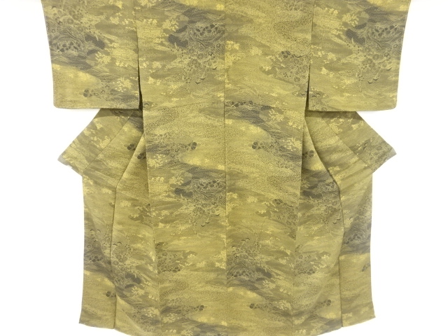 未使用品　縮緬地　草木染　鴛鴦に菊模様小紋着物